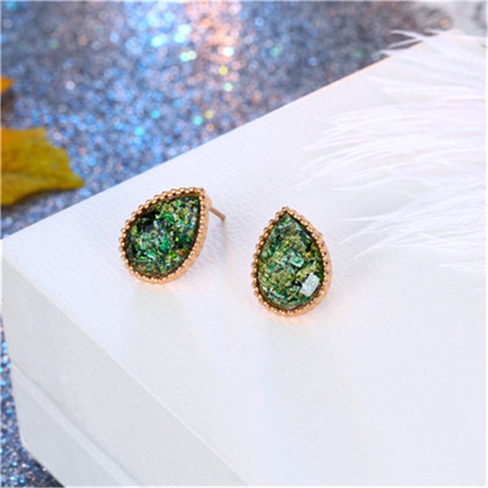 New Sparkling oval stud earrings